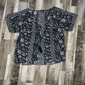 American Eagle Outfitters Black and White Sheer Floral Top